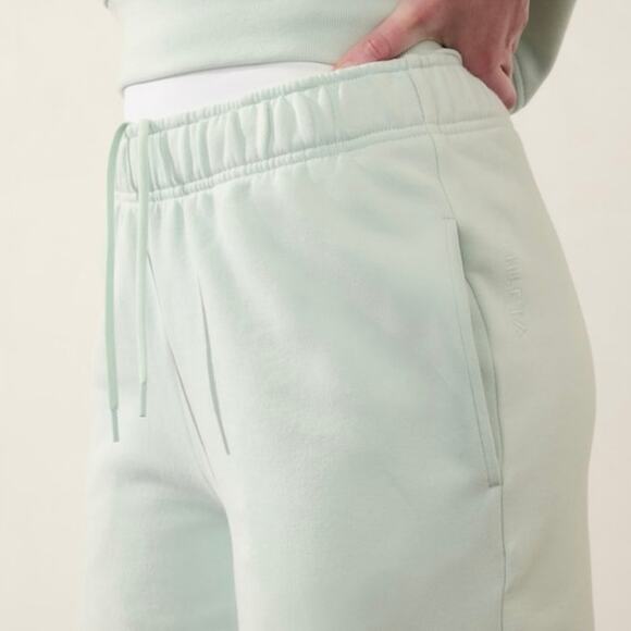 Athleta Forever Fleece Jogger Glacier Size Large Petite NWT - Picture 2 of 9